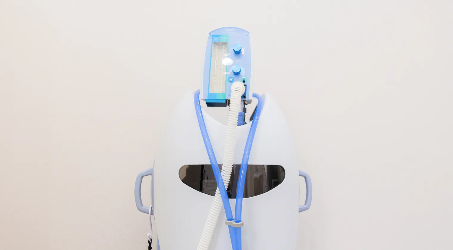 やさしくリラックスできる「笑気吸入鎮静法」